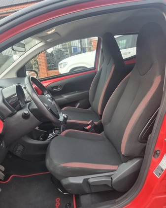 Toyota Aygo cena 33900 przebieg: 125960, rok produkcji 2017 z Przasnysz małe 379